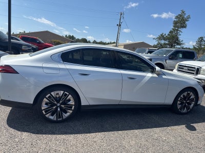 2024 BMW 5 Series 530i