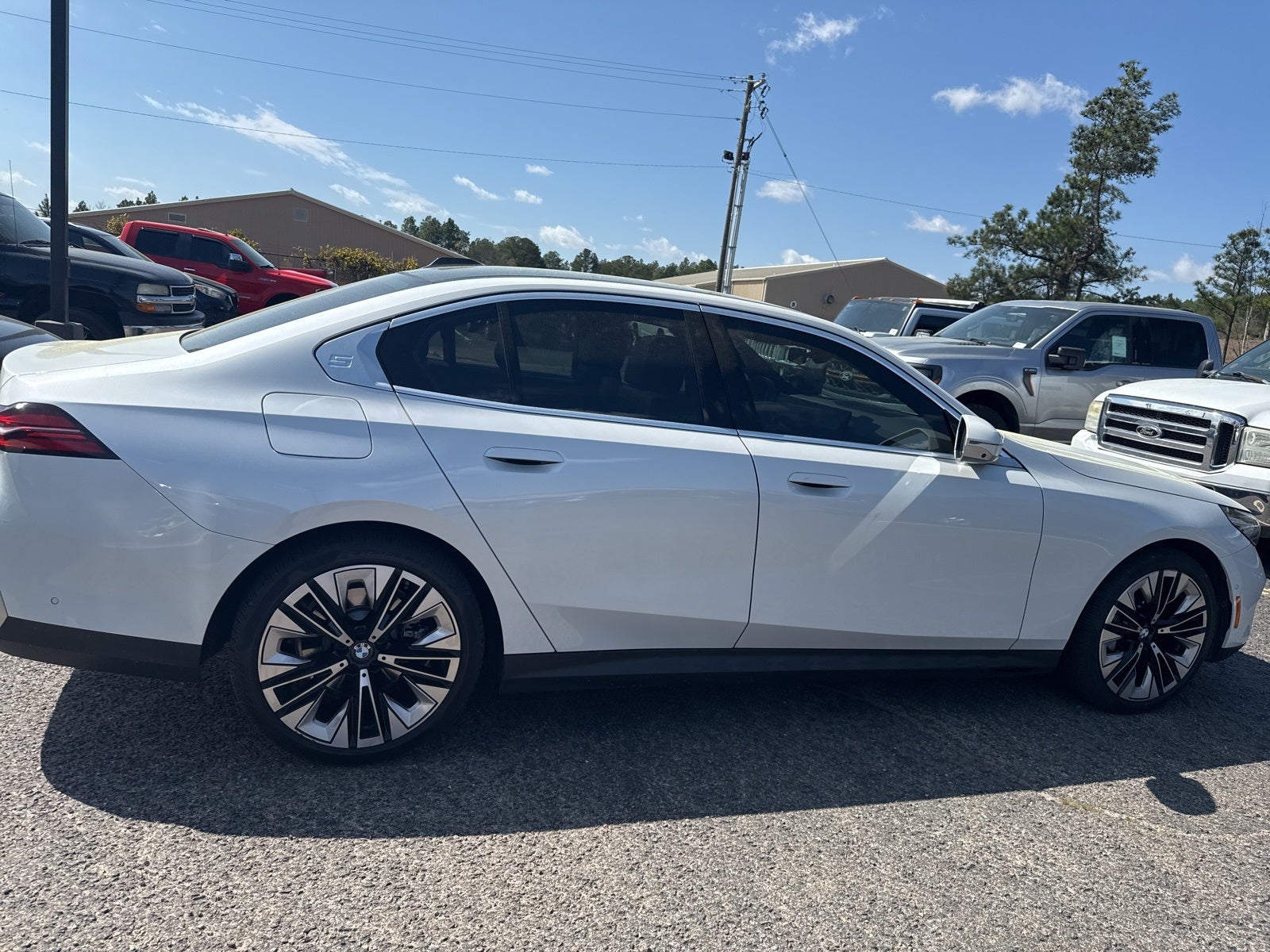2024 BMW 5 Series 530i