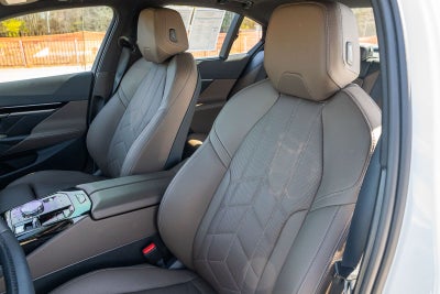 2024 BMW 5 Series 530i