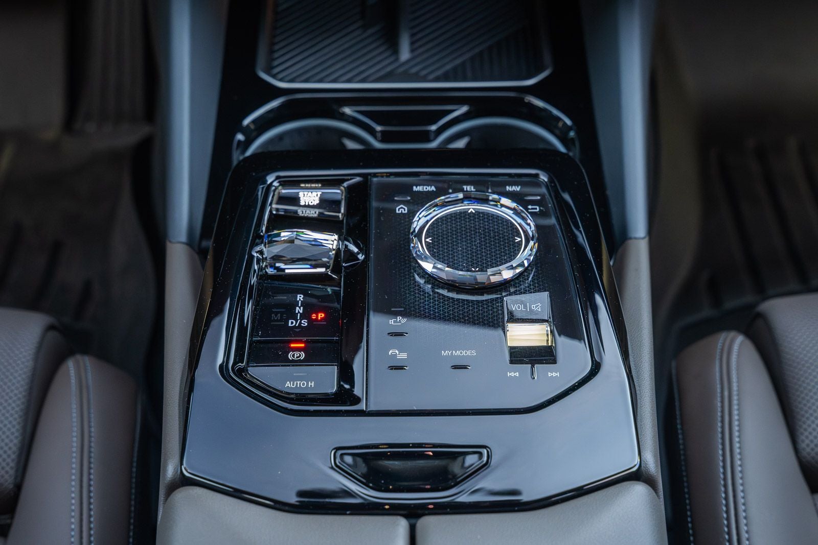 2024 BMW 5 Series 530i